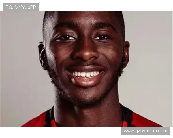 全球足球场上的黑人明星球员盘点与成就分析