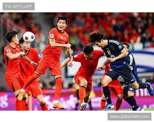 足球明星的成长故事与场上瞬间的精彩瞬间分享