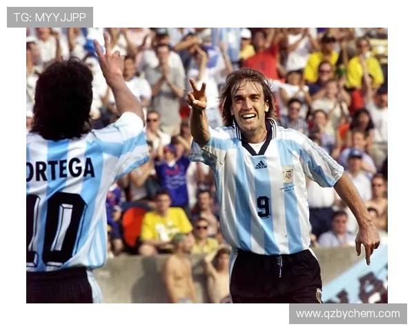 为何我们对足球明星情有独钟背后的心理与文化因素探讨